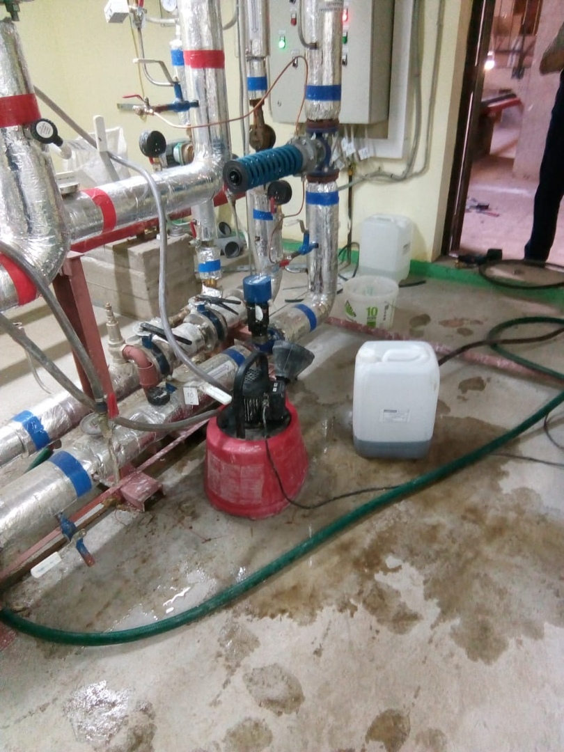 Промывка теплового пункта. Промывка пластинчатого теплообменника. Промывка и опрессовка системы отопления. Тепловой пункт системы отопления. Промывка теплового пункта.